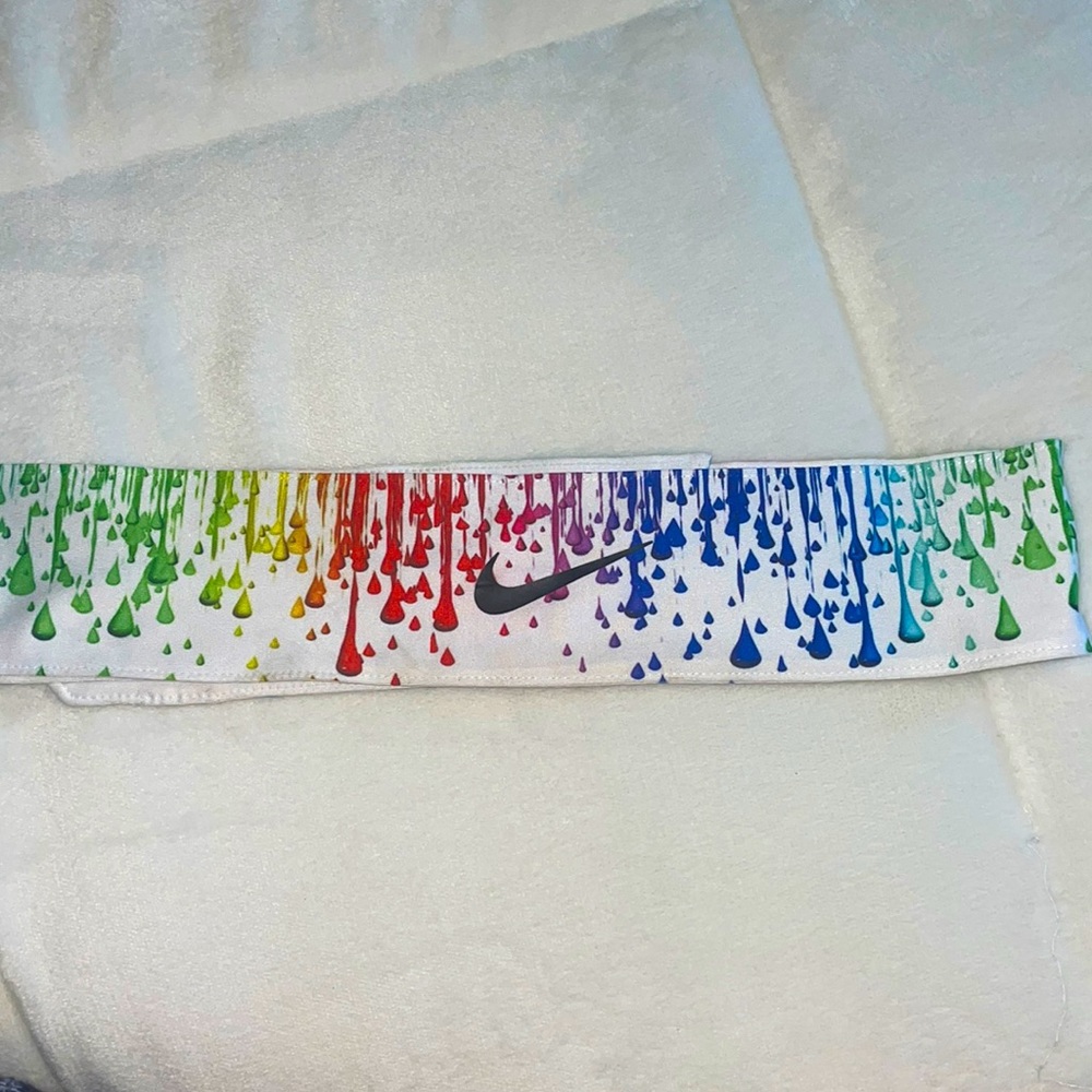 Nike headband